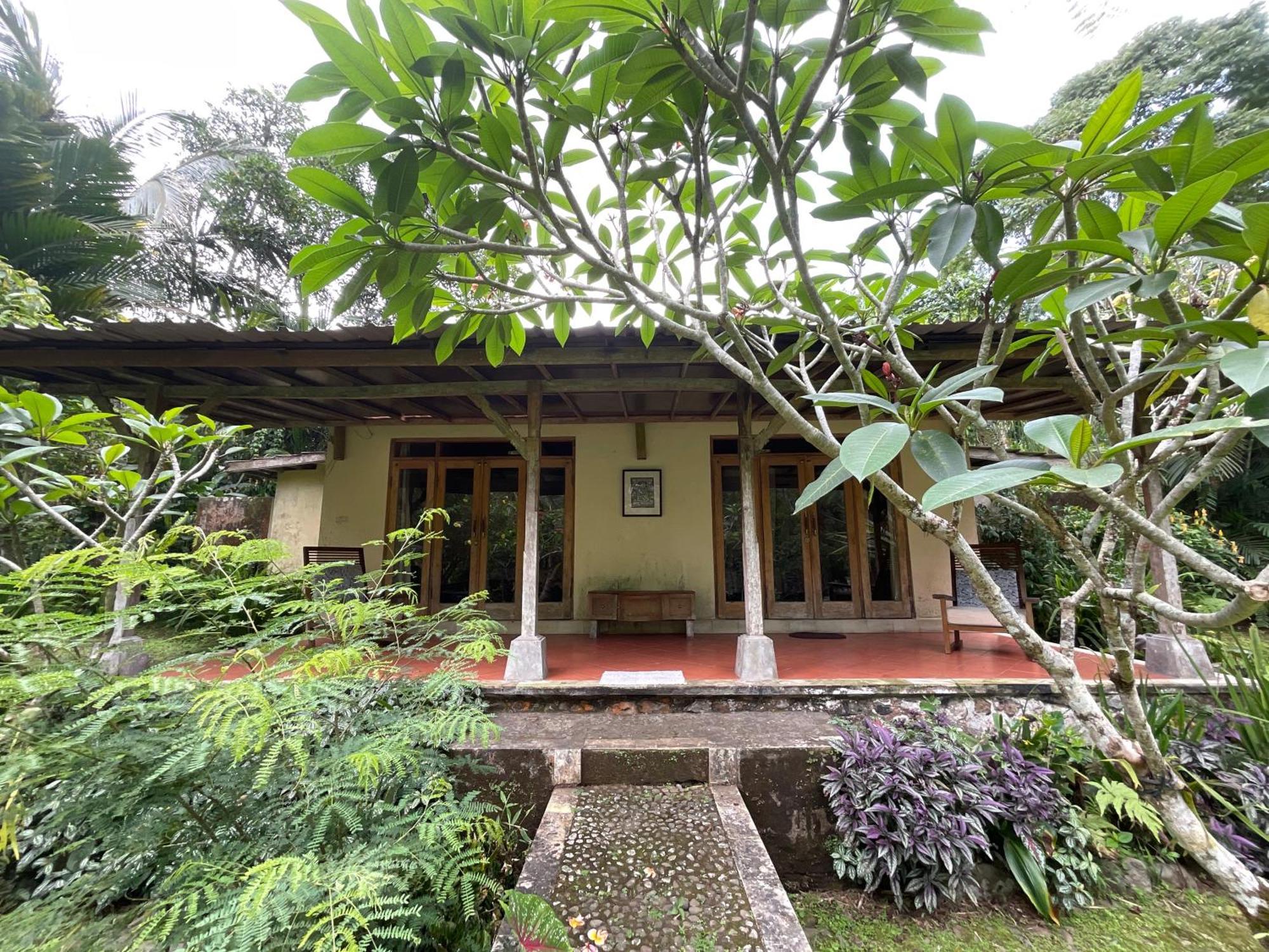 Carik Tangis Boutique Homestay ジャティルウィ エクステリア 写真