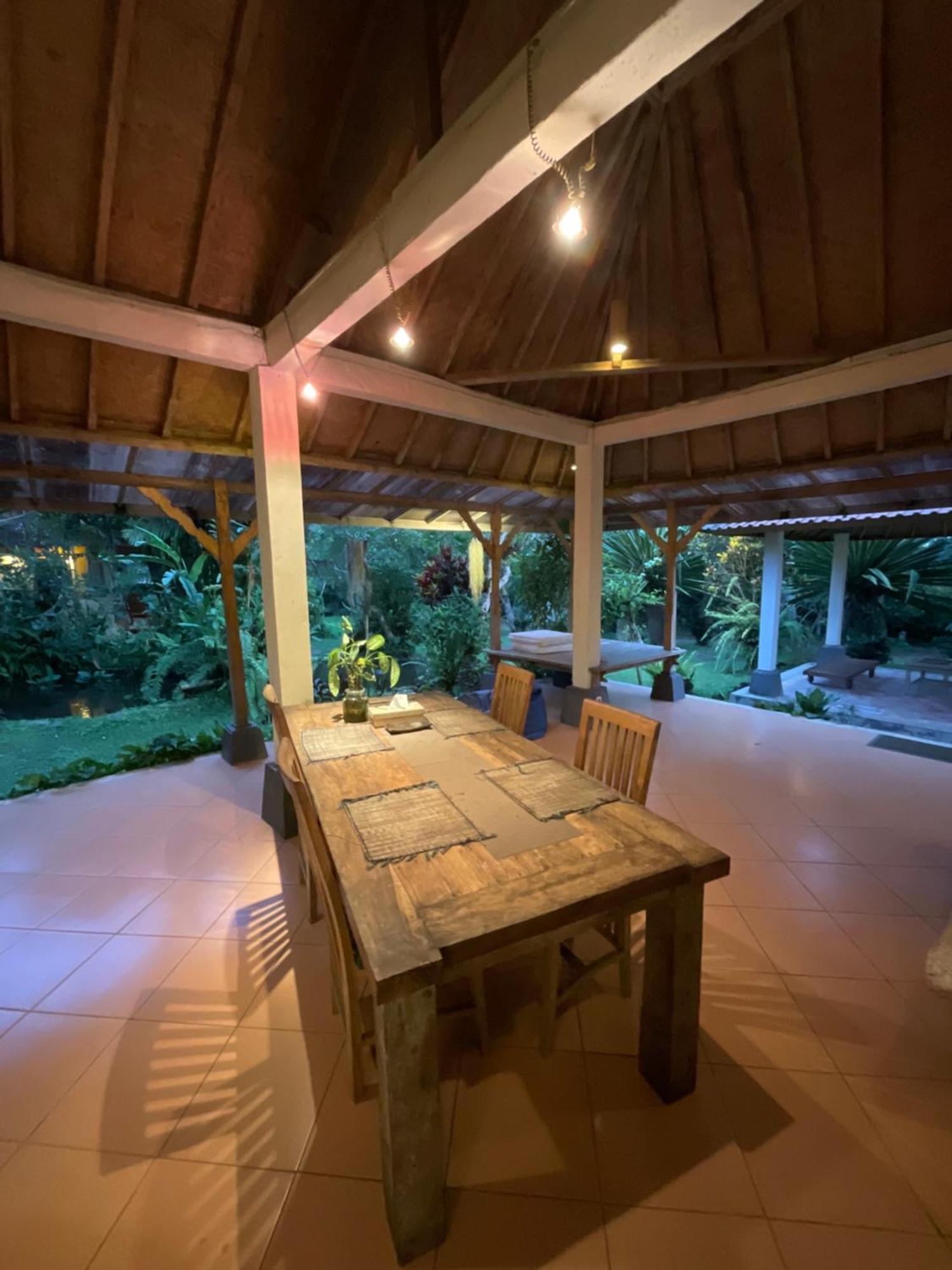 Carik Tangis Boutique Homestay ジャティルウィ エクステリア 写真